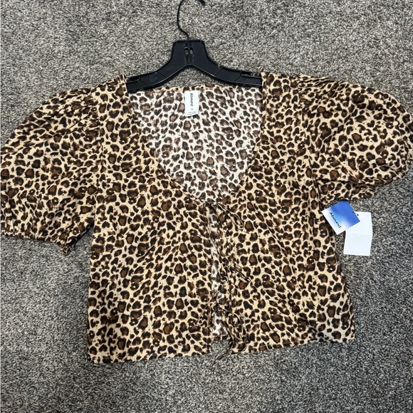 Abound Leopard Print Puff Sleeve Blouse - Picture 7 of 7